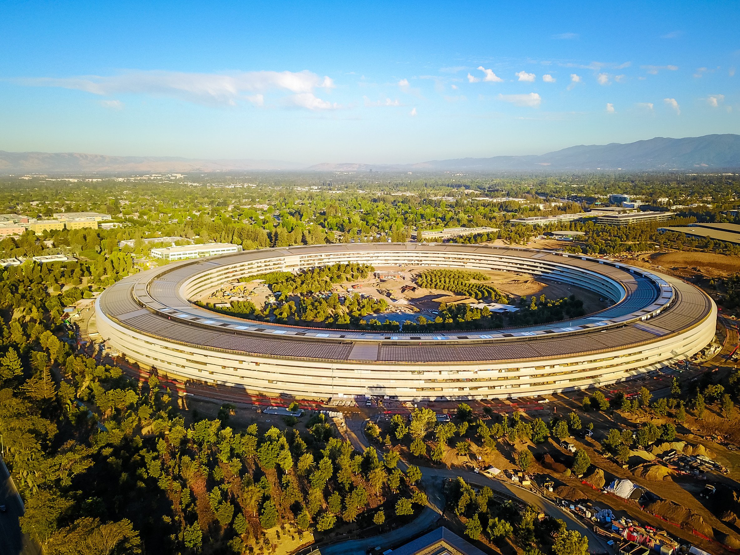 Aerial photo of Apple new campus under construction in Cupetino