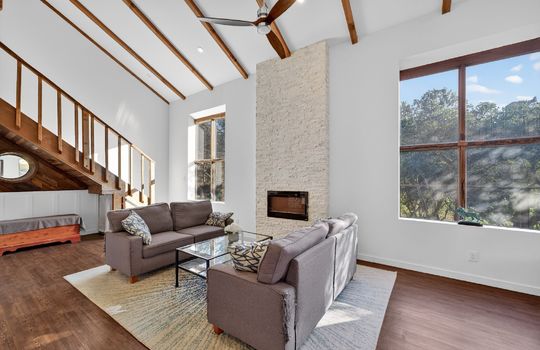 230-022_022_rt_09606_496-2