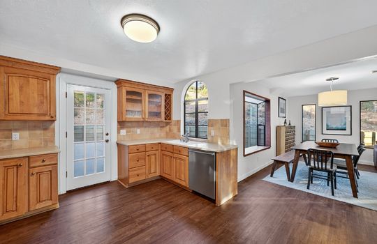 290-040_040_rt_09705_297-2