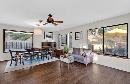 360-045_045_rt_09745_641-2