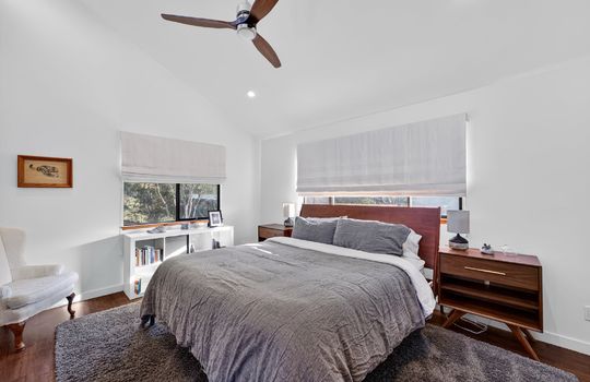 550-032_032_rt_09652_40-2