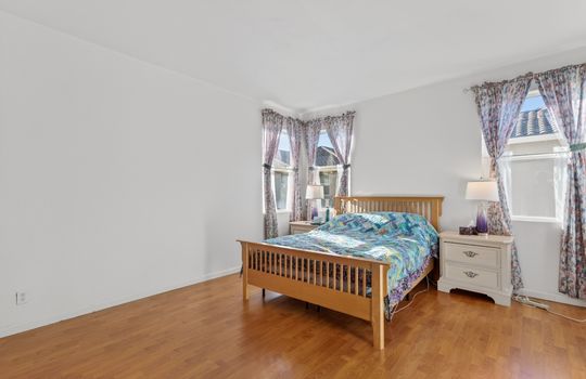 11-mbr-039_rt_03923_296