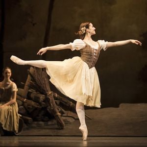 giselle-_marianela_nunez_as_giselle-_-roh_2018-_photographed_by_helen_maybanks-_-6