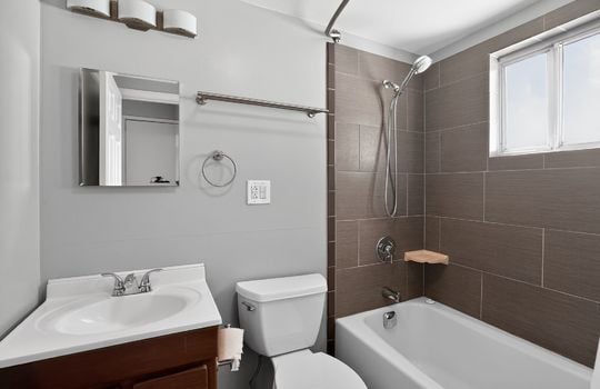 400-28_3354_Ronald_Way_Concord_CA_94519_USA-Bathroom-A7400021