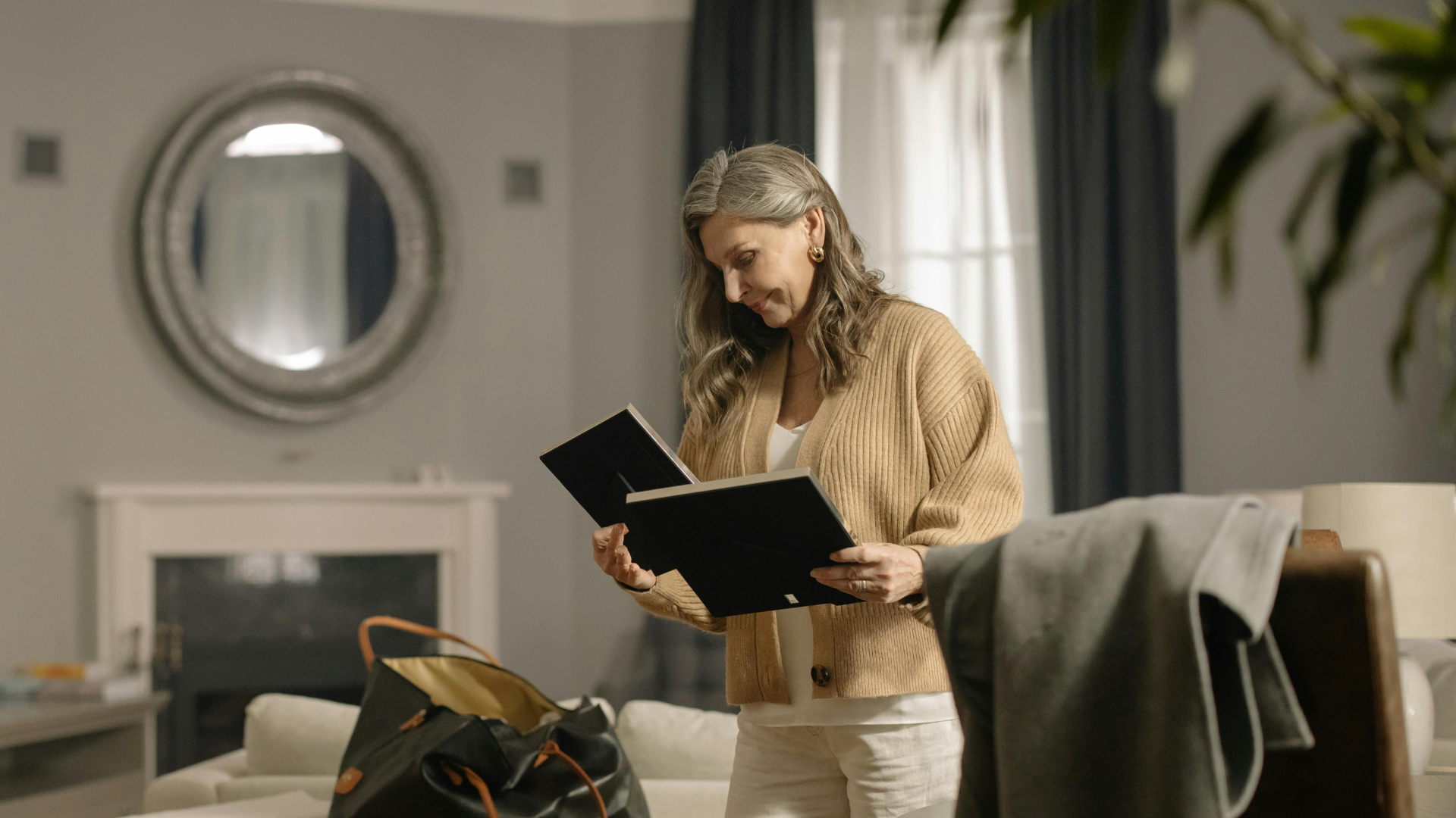 Signs It's Time to Help Your Parents Downsize (Even When They Don't Want To)