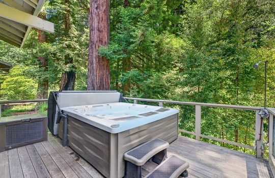 410-hot-tub