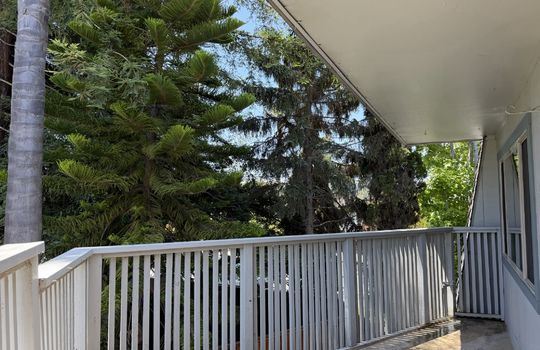 920-balcony