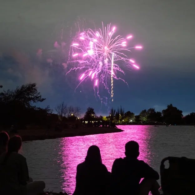 MV-FireworksShow-July2022_web