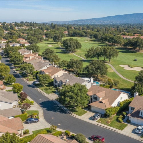 Living in The Villages Golf Country Club in Silicon Valley, CA: Homes, Costs, and Local Guide