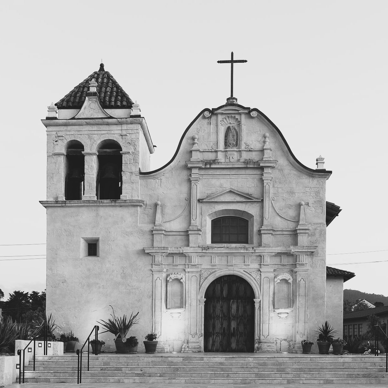The_Cathedral_of_San_Carlos_Borromeo,_Monterey,_California_LCCN2013630519