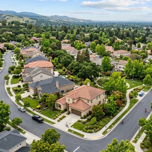 A 2026 Guide to Laws and Rules for 55+ Communities in Silicon Valley, CA
