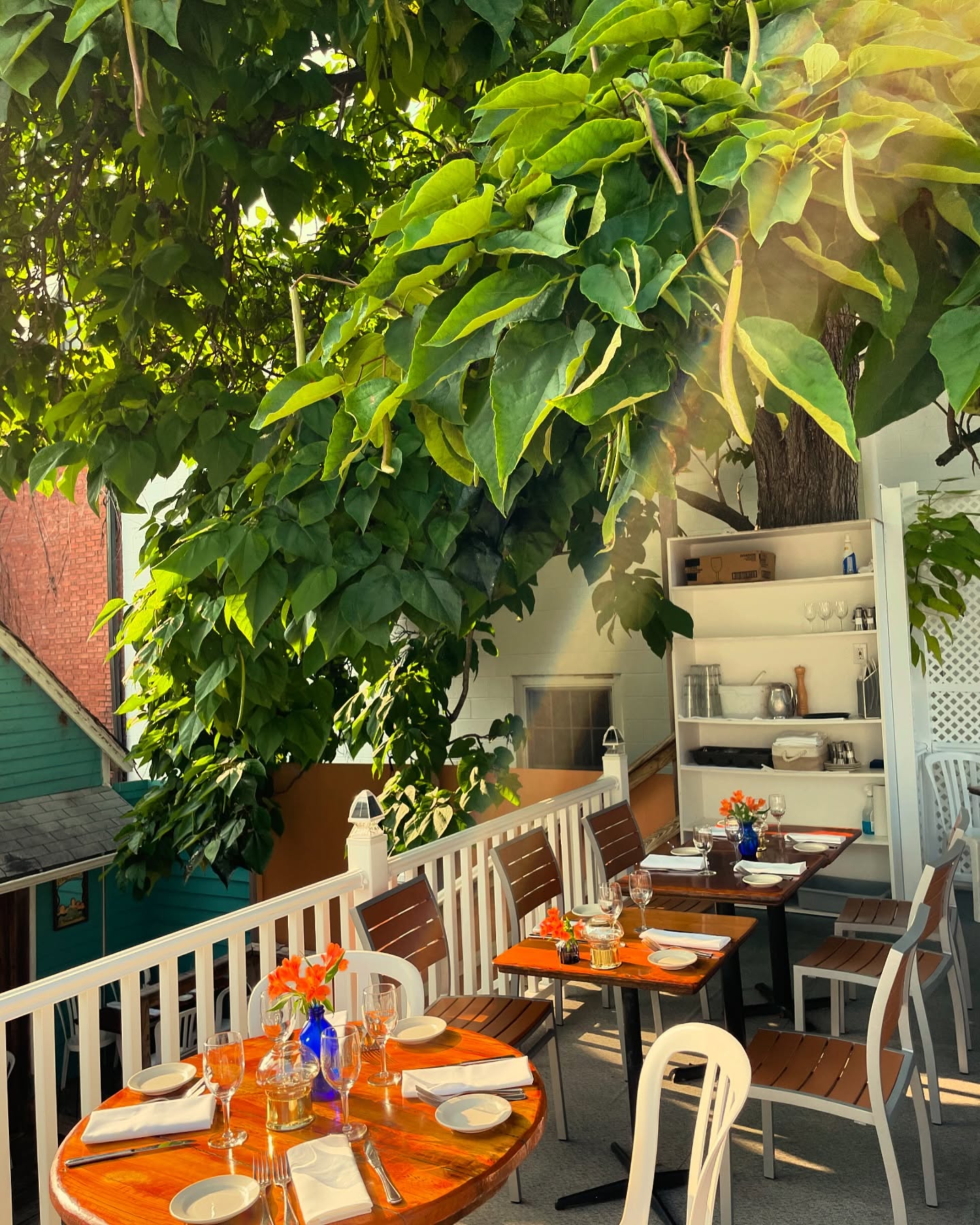 The Back Porch Café