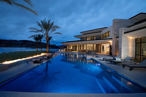 modern-house-with-swimming-pool-architecture-270419-644-01-800x533