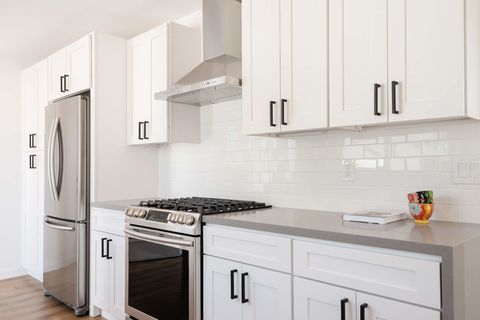 5617 Ashworth Street Photos (39)