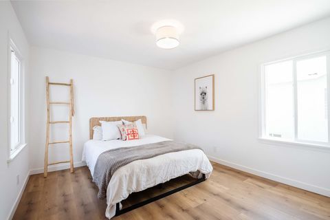 5617 Ashworth Street Photos (50)