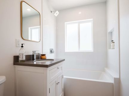 5617 Ashworth Street Photos (54)