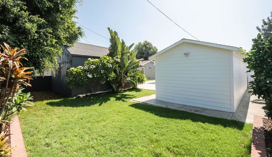 5617 Ashworth Street Photos (9)