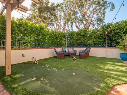 28SantaCruzExterior&#8211;4