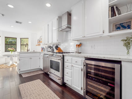 28SantaCruzInterior-24