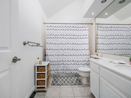 28SantaCruzInterior-5