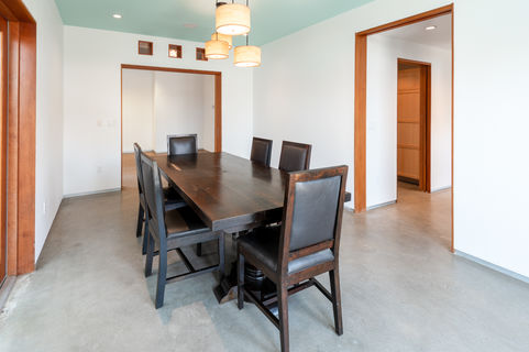 905 E Pine ES-7801113