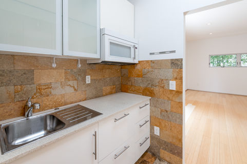 905 E Pine ES-7801231