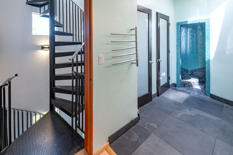 905 E Pine ES-7801283