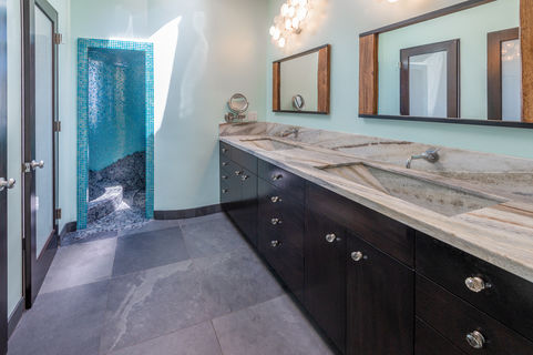 905 E Pine ES-7801288