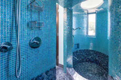 905 E Pine ES-7801302