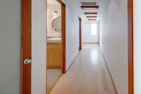 905 E Pine ES-7801321