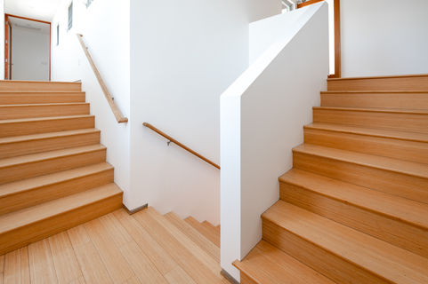 905 E Pine ES-7801323