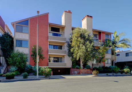 2323 S Bentley #301-1