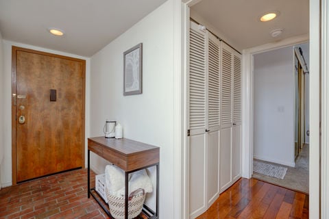 2323 S Bentley #301-12