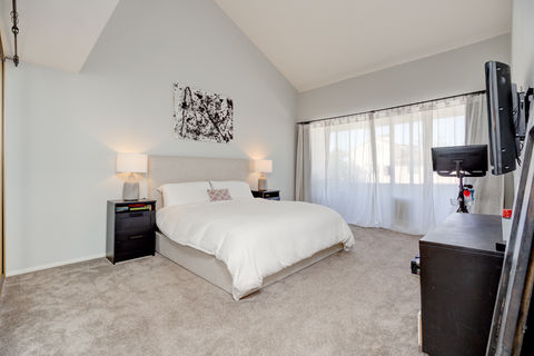 2323 S Bentley #301-13