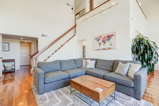 2323 S Bentley #301-29