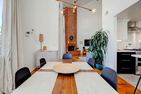 2323 S Bentley #301-39