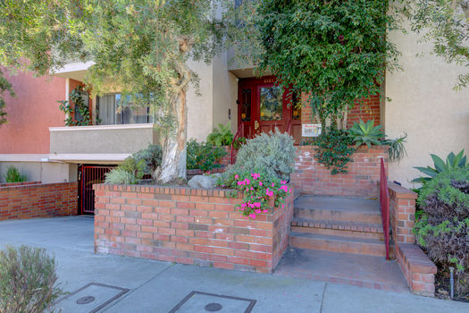 2323 S Bentley #301-4