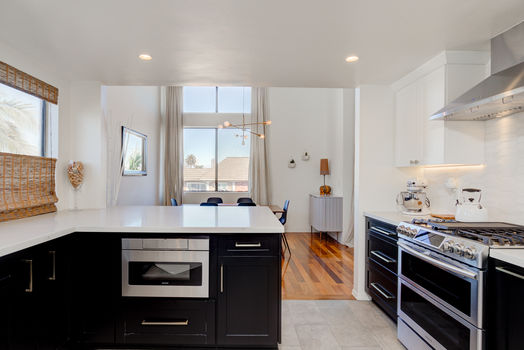 2323 S Bentley #301-42