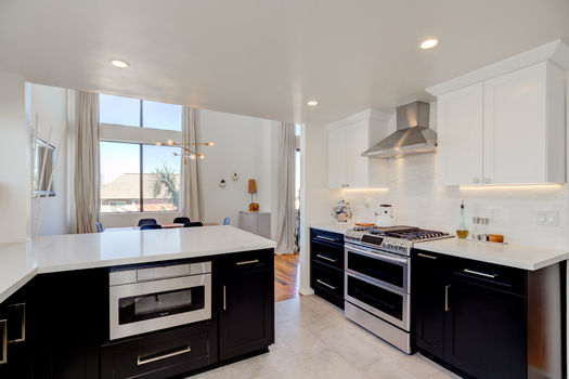 2323 S Bentley #301-43