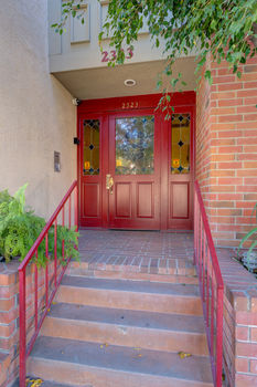 2323 S Bentley #301-5