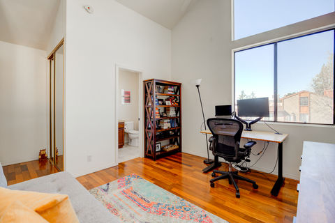 2323 S Bentley #301-52