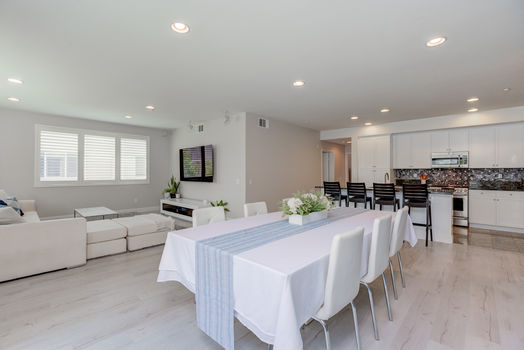 13024 Union Ave #302-13