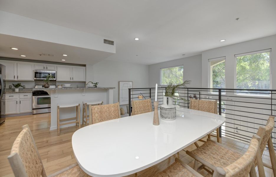 13200 Pacific Promenade-19