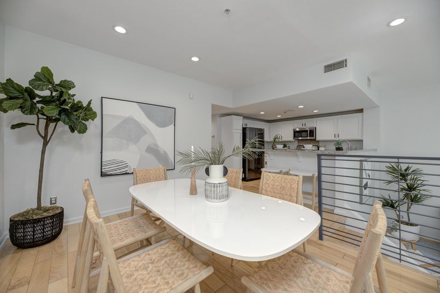 13200 Pacific Promenade-20