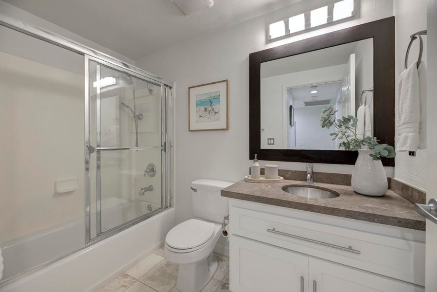 13200 Pacific Promenade-31