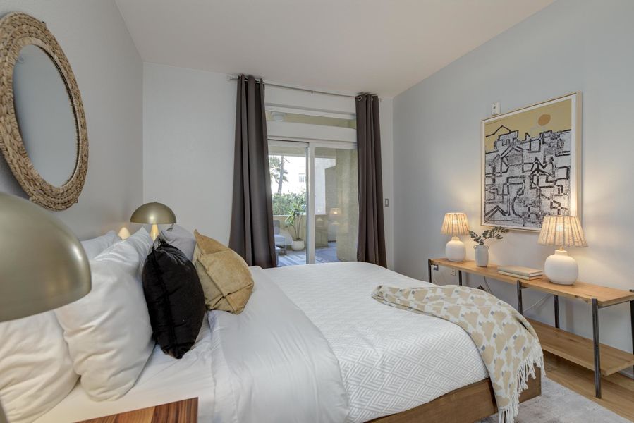 13200 Pacific Promenade-33