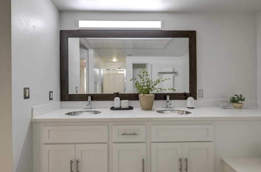 13200 Pacific Promenade-39