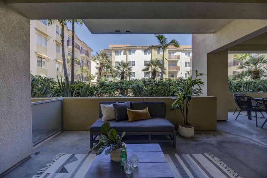 13200 Pacific Promenade-48