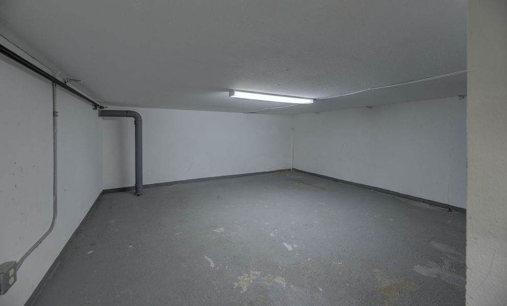 13200 Pacific Promenade-55