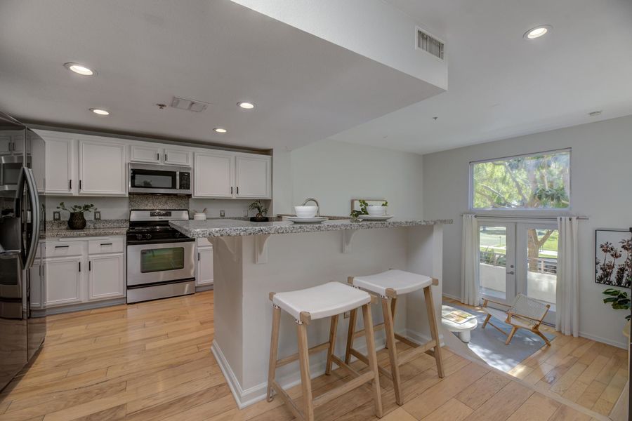 13200 Pacific Promenade-58